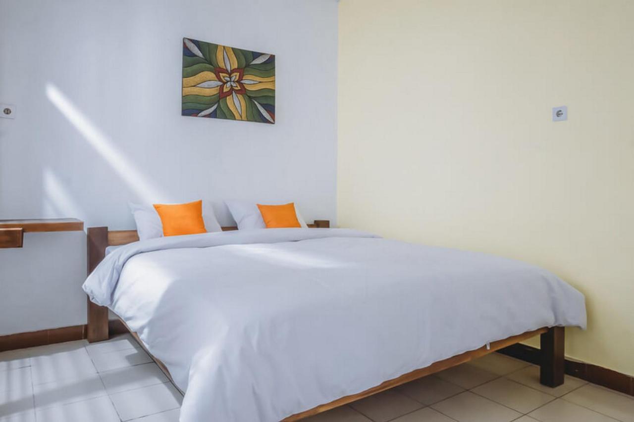 Nafisa Homestay Syariah Near Jatim Park 3 Batu Mitra Reddoorz Malang Zewnętrze zdjęcie