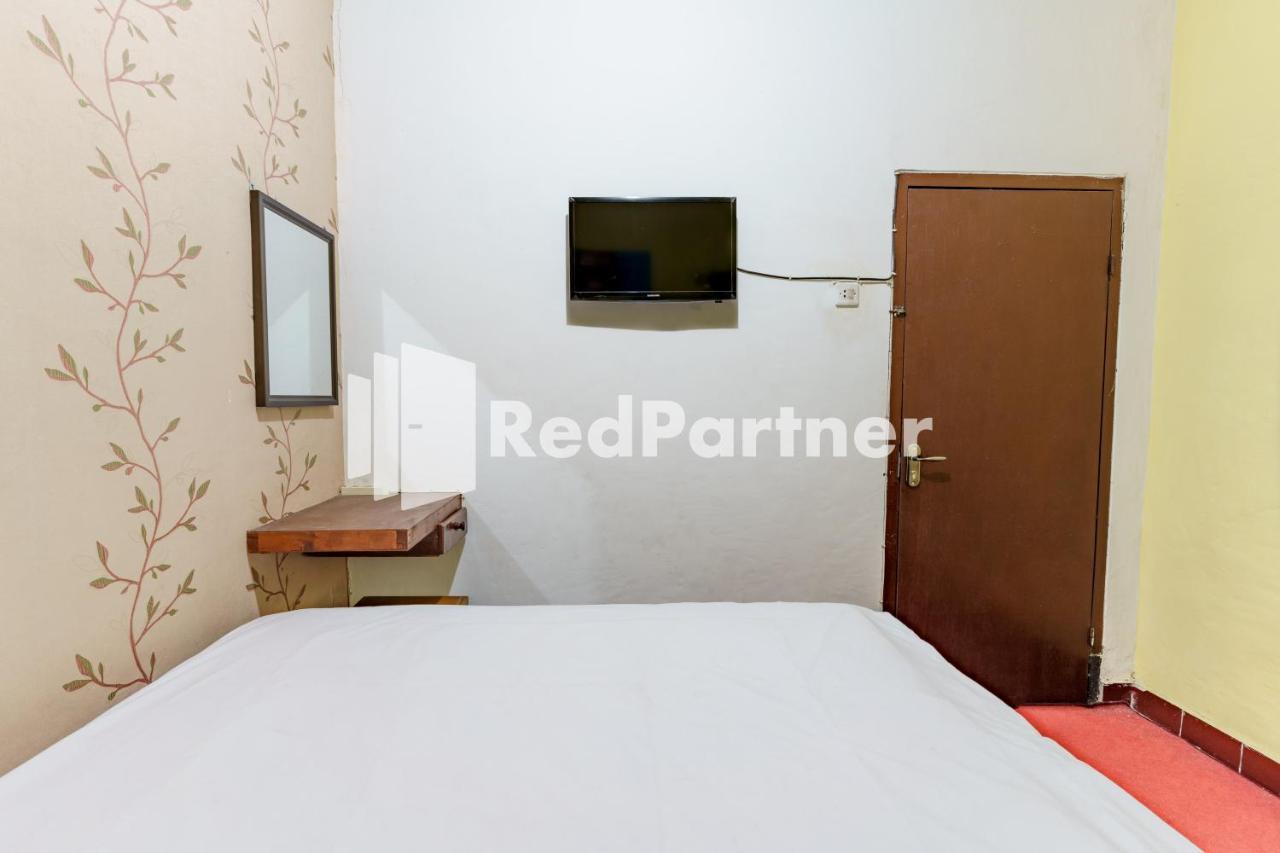 Nafisa Homestay Syariah Near Jatim Park 3 Batu Mitra Reddoorz Malang Zewnętrze zdjęcie
