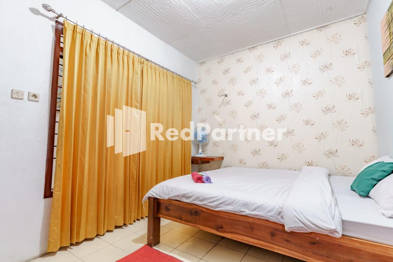 Nafisa Homestay Syariah Near Jatim Park 3 Batu Mitra Reddoorz Malang Zewnętrze zdjęcie