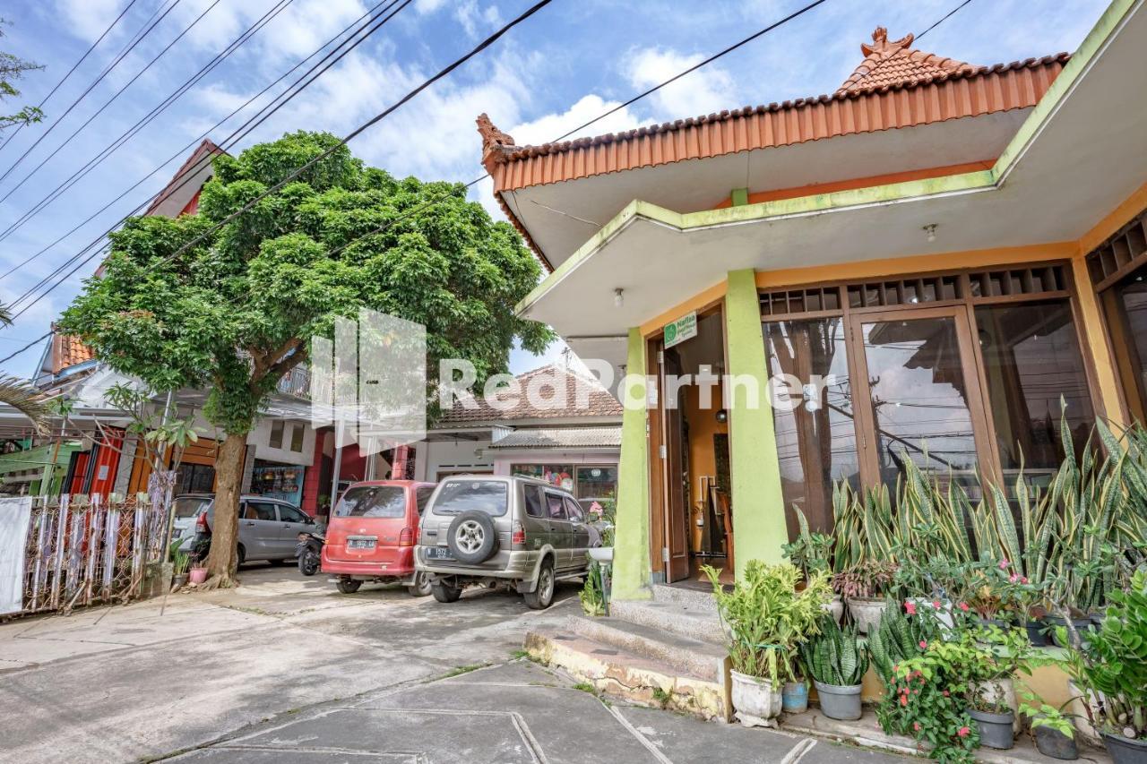 Nafisa Homestay Syariah Near Jatim Park 3 Batu Mitra Reddoorz Malang Zewnętrze zdjęcie